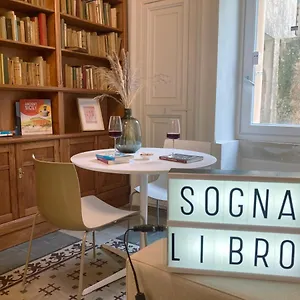 Bed & Breakfast Sognalibro Bed And Books, Ragusa