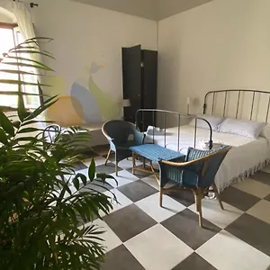  Hébergement de vacances A Naca